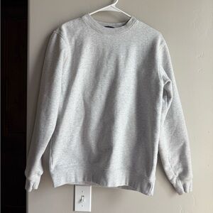 Brandy Melville Light Gray Crewneck Sweatshirt Classic Minimalist Pullover